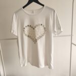 Simple style with exquisite details - white round-neck short-sleeved T-shirt